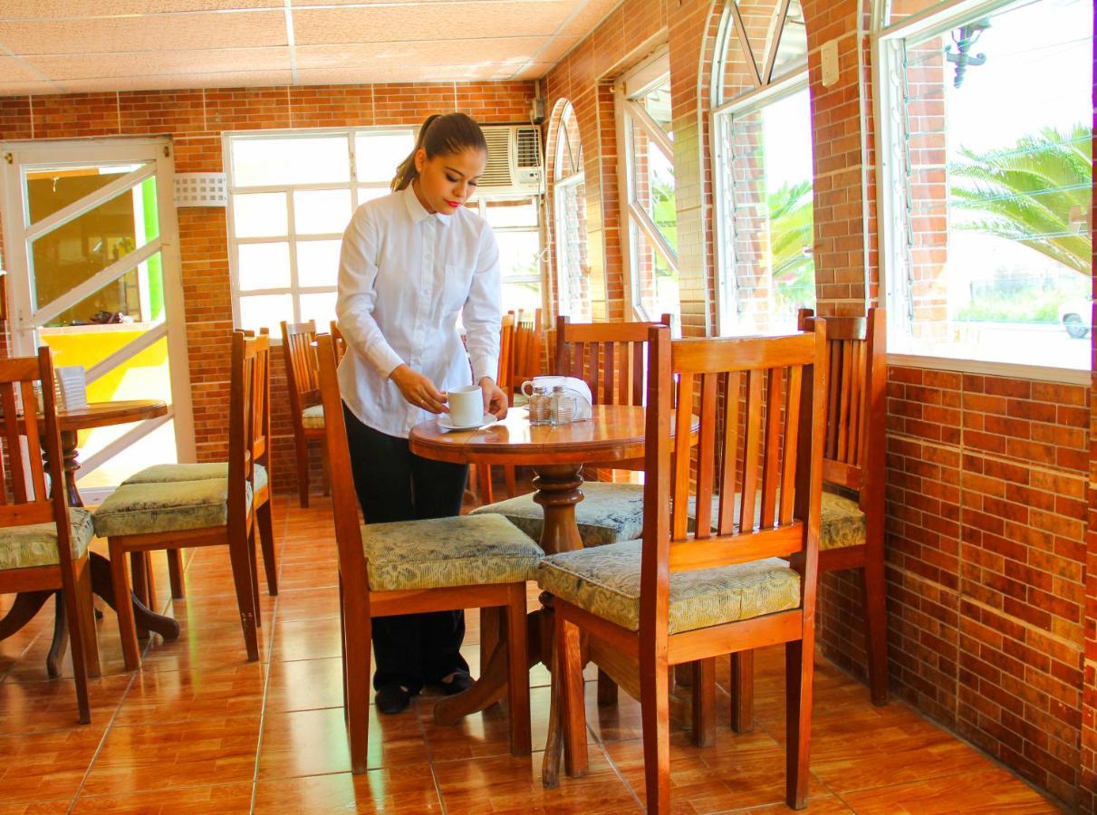 Hotel Tutul-Ha Escarcega Bagian luar foto